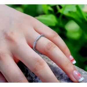 NEW 1Ct Ribbon‎ Pave Simulated Diamond 18kgp Eternity Wedding Band Ring, Sz 6.5